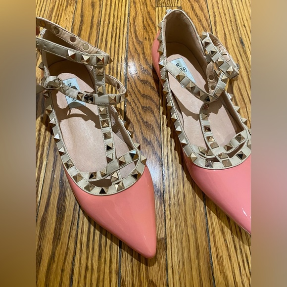 Valentino Garavani Patent Rockstud Caged Ballet Flats - Picture 4 of 4